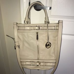 Michael Kors beige tote